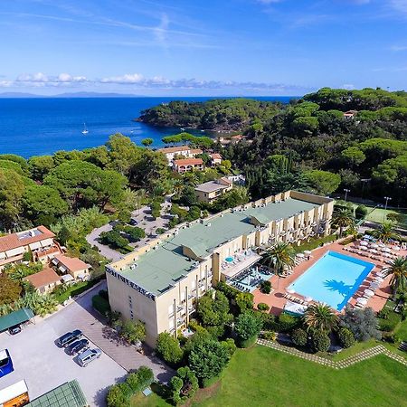 Hotel Le Acacie Каполивери Екстериор снимка