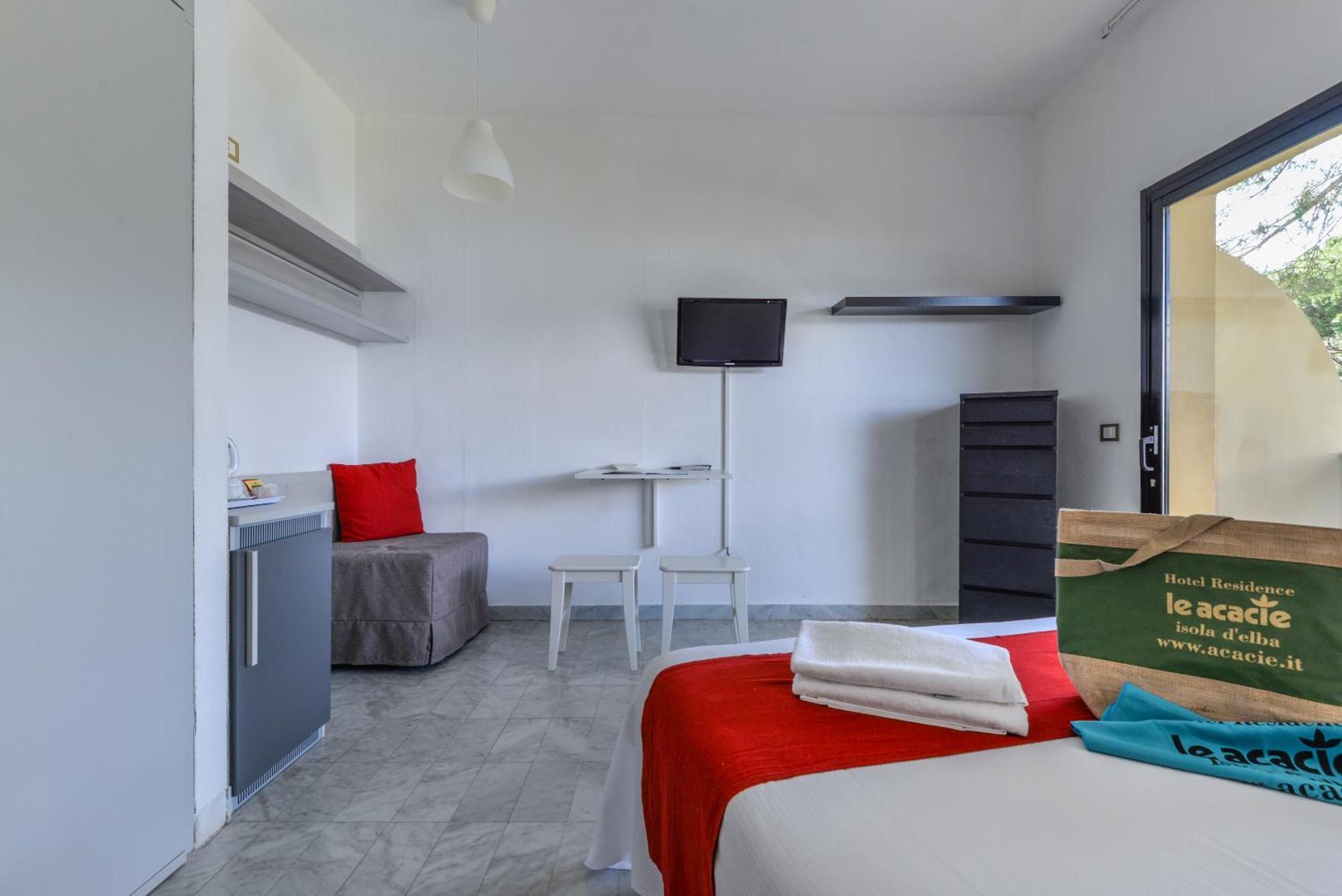Hotel Le Acacie Каполивери Екстериор снимка