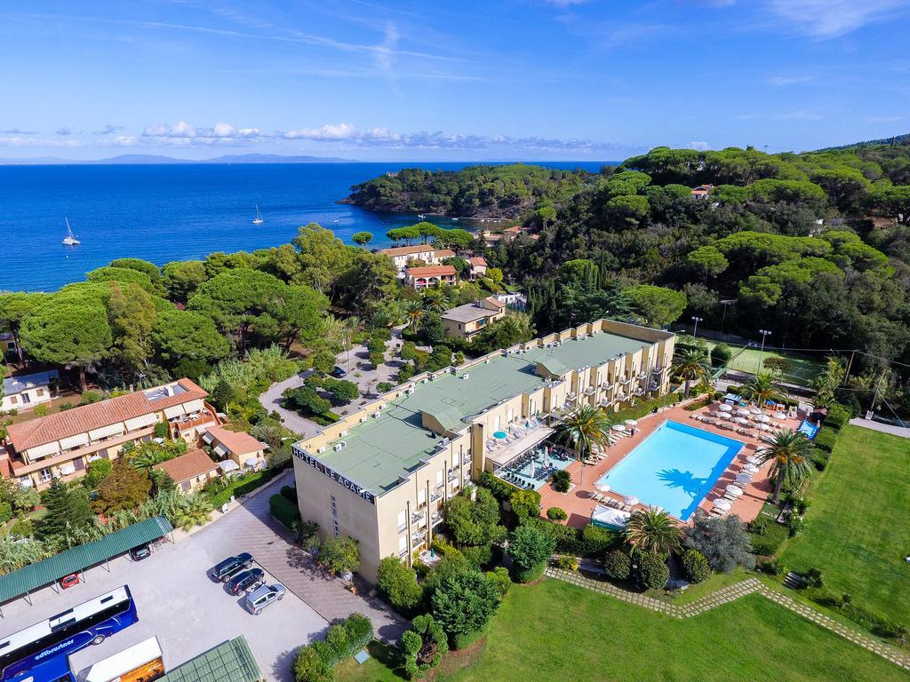 Hotel Le Acacie Каполивери Екстериор снимка